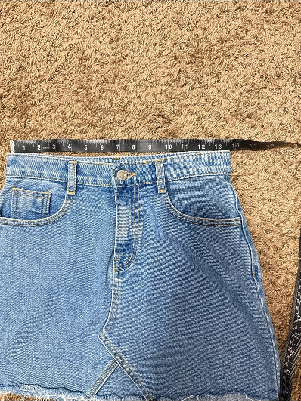 Limited  • Classic Blue Denim Mini Skirt • Casual Raw Hem • Women’s Size 4